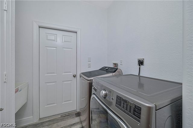 8645 Pegasus DR, Lehigh Acres, FL 33971