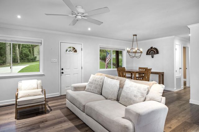 105 Secluded Circle, Little Rock, AR 72210