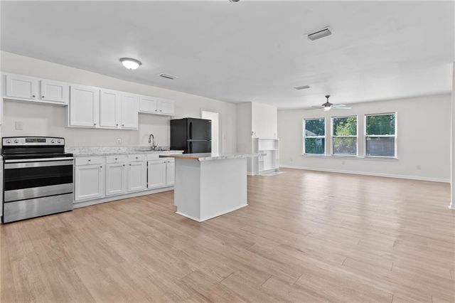 153 Collins Street E, Mobile, AL 36606