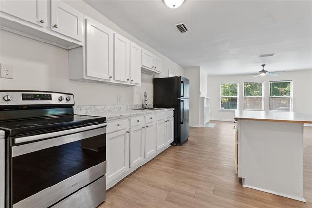 153 Collins Street E, Mobile, AL 36606