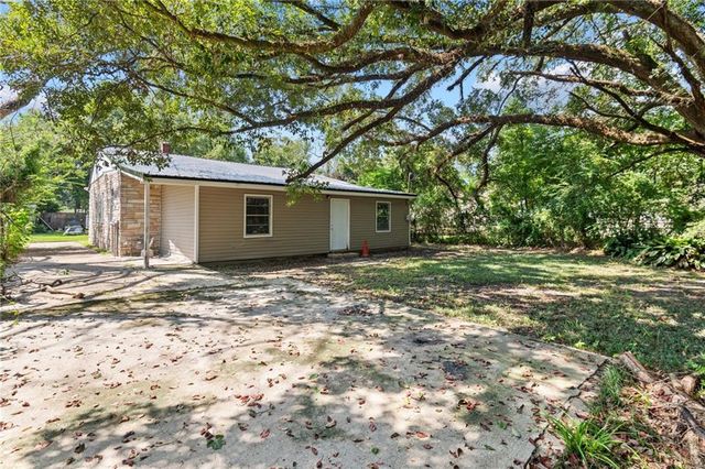 153 Collins Street E, Mobile, AL 36606