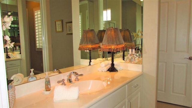 34 Paris Way, Rancho Mirage, CA 92270