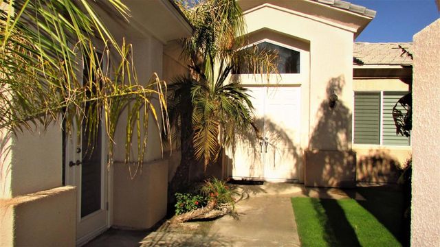 34 Paris Way, Rancho Mirage, CA 92270