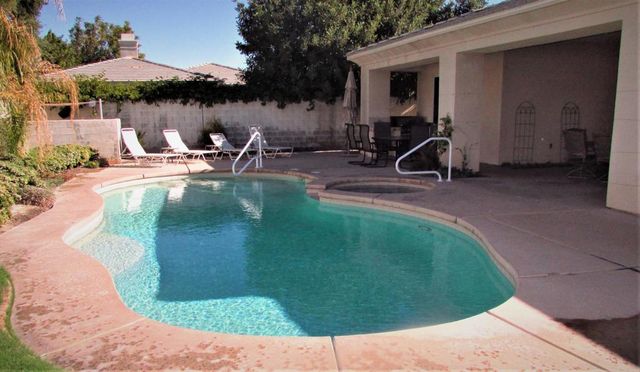 34 Paris Way, Rancho Mirage, CA 92270