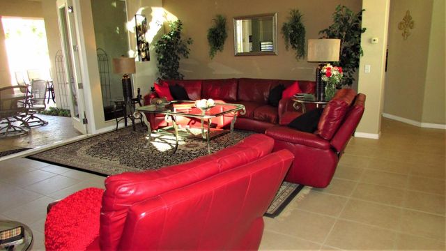 34 Paris Way, Rancho Mirage, CA 92270