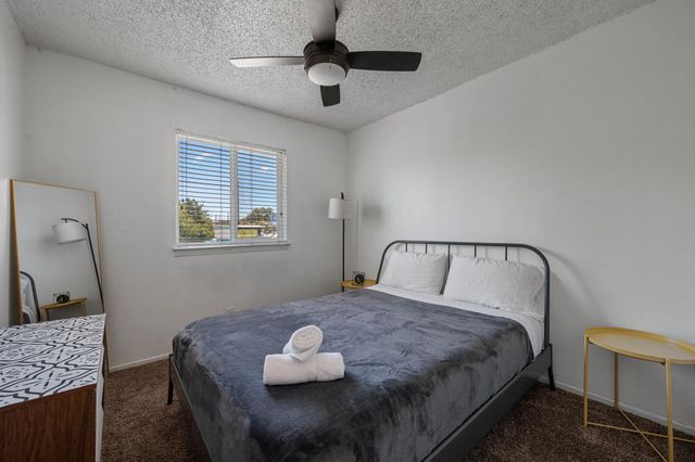 2401 Manor RD 217, Austin, TX 78722