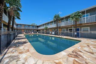 2401 Manor RD 217, Austin, TX 78722