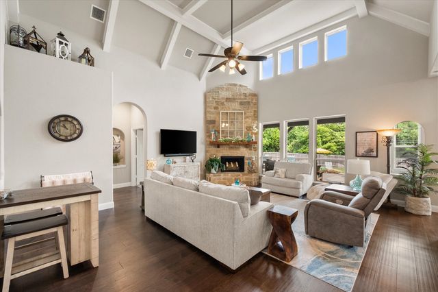 445 Rusty Run Drive, Midlothian, TX 76065