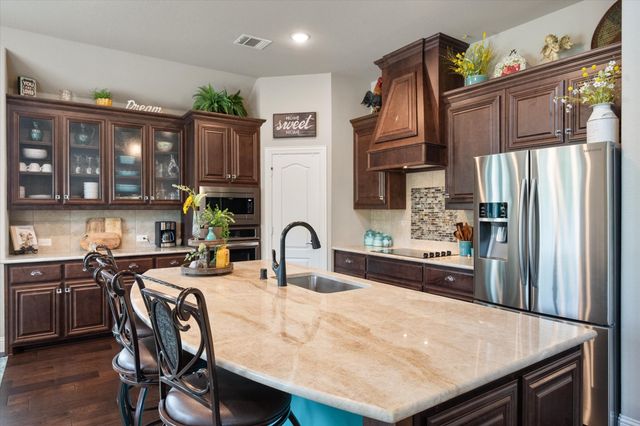 445 Rusty Run Drive, Midlothian, TX 76065