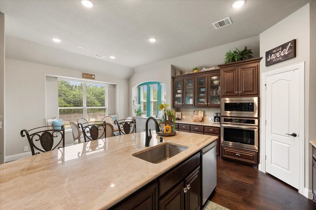 445 Rusty Run Drive, Midlothian, TX 76065