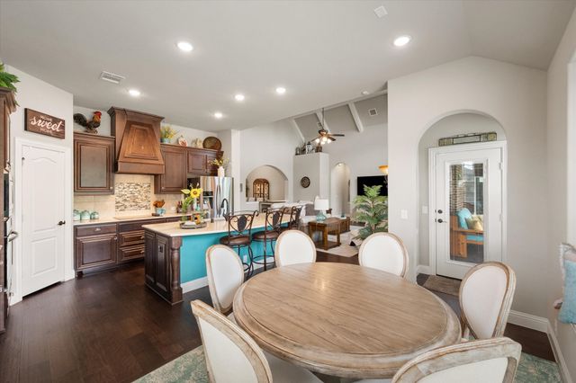 445 Rusty Run Drive, Midlothian, TX 76065