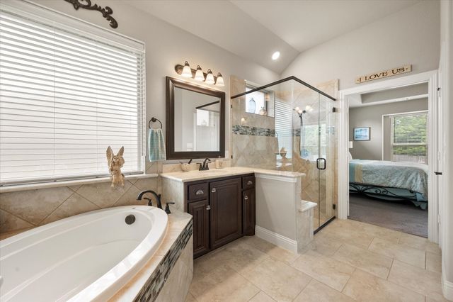 445 Rusty Run Drive, Midlothian, TX 76065