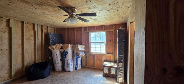 294 Bent Willow Lane, Huntington, TX 75949