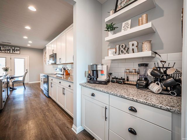 11346 Naas Drive, Evansville, IN 47725