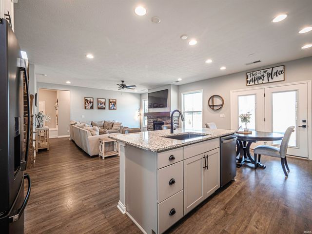 11346 Naas Drive, Evansville, IN 47725