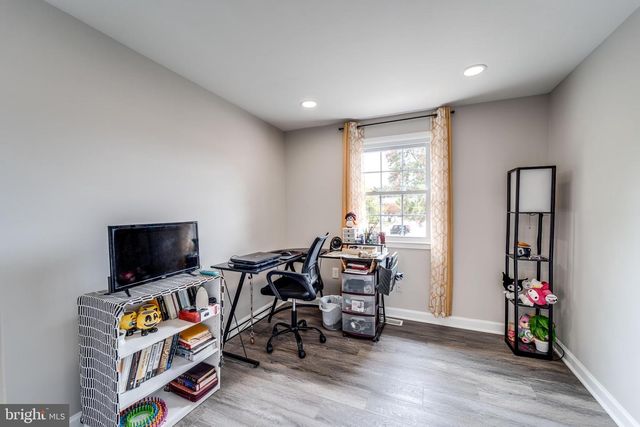 1717 FORT HENRY CT, Dumfries, VA 22026