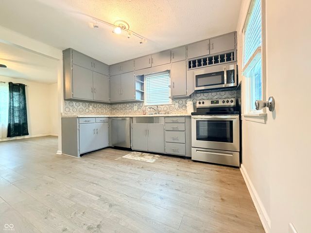 1705 E Kelly Street, Indianapolis, IN 46203
