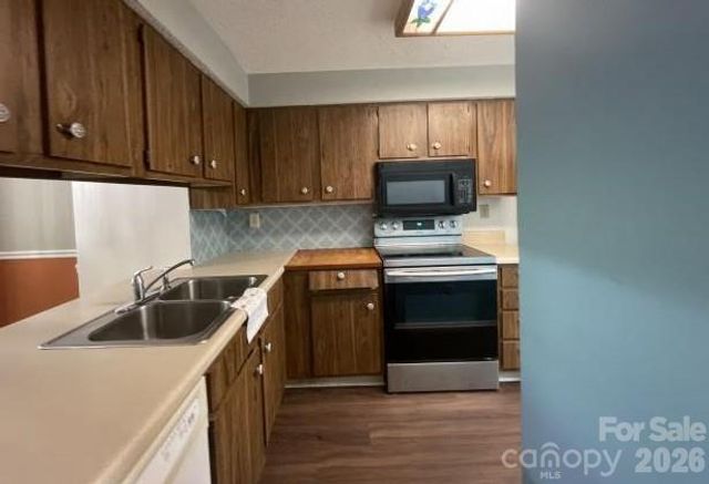 7352 Pebblestone Drive A, Charlotte, NC 28212