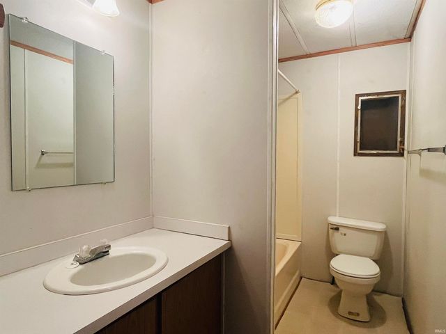 2389 S Wallick Road, Peru, IN 46970