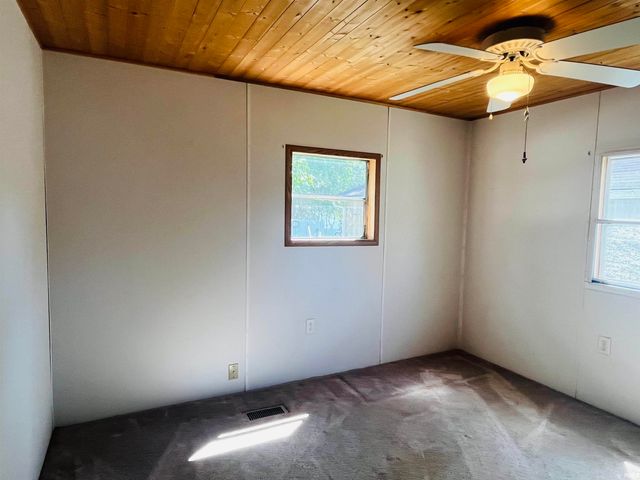 2389 S Wallick Road, Peru, IN 46970