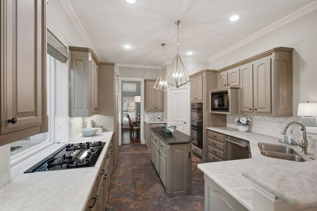 4536 Glenville Drive, Plano, TX 75093