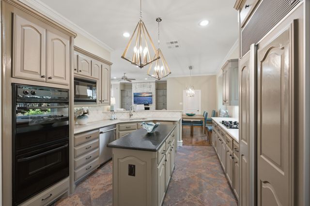 4536 Glenville Drive, Plano, TX 75093