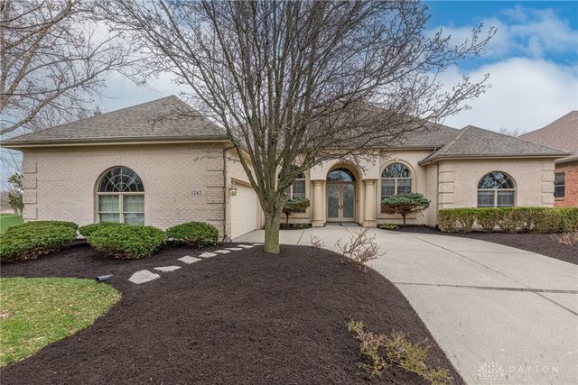 1242 Club View Drive, Centerville, OH 45458