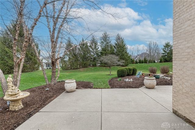 1242 Club View Drive, Centerville, OH 45458