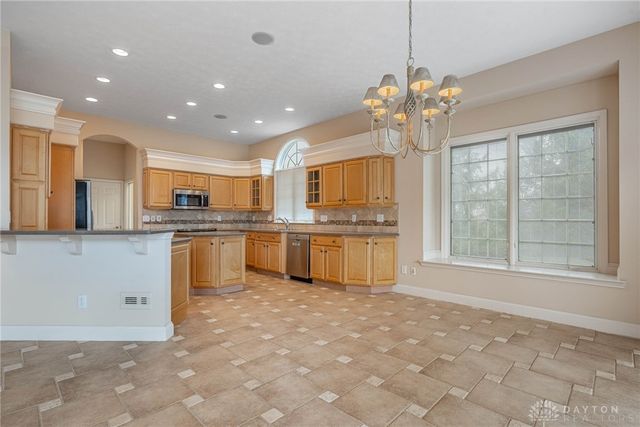 1242 Club View Drive, Centerville, OH 45458