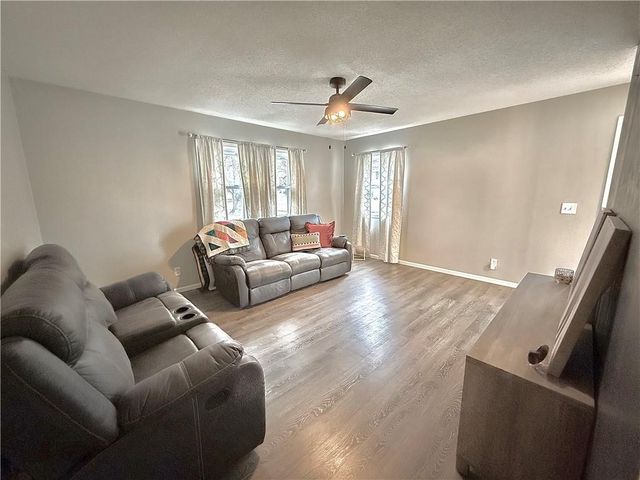 615 W Torrance Street, Maryville, MO 64468