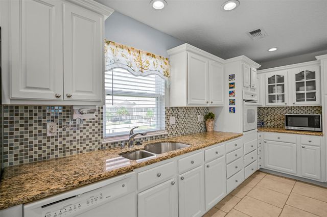 13925 Pirates Beach Boulevard, Galveston, TX 77554