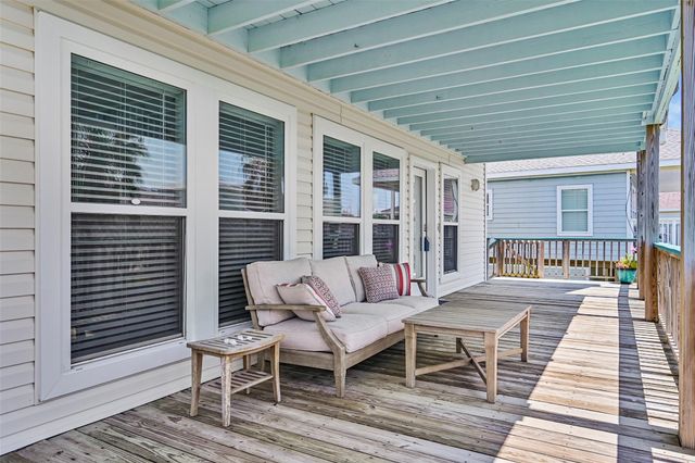13925 Pirates Beach Boulevard, Galveston, TX 77554