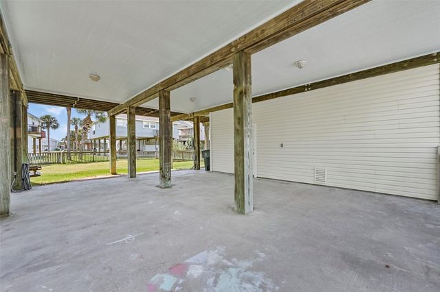 13925 Pirates Beach Boulevard, Galveston, TX 77554