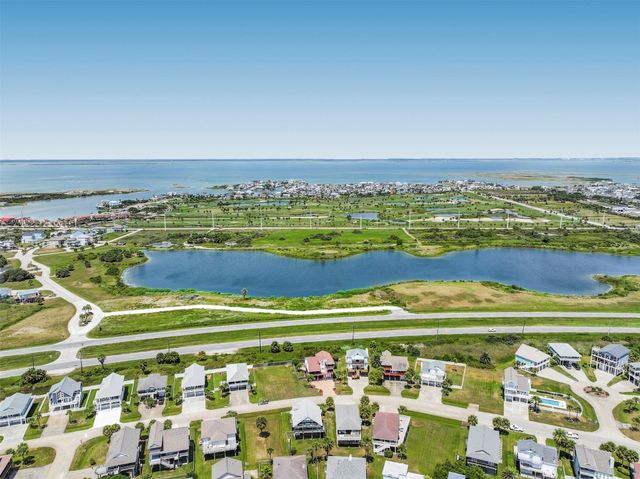 13925 Pirates Beach Boulevard, Galveston, TX 77554