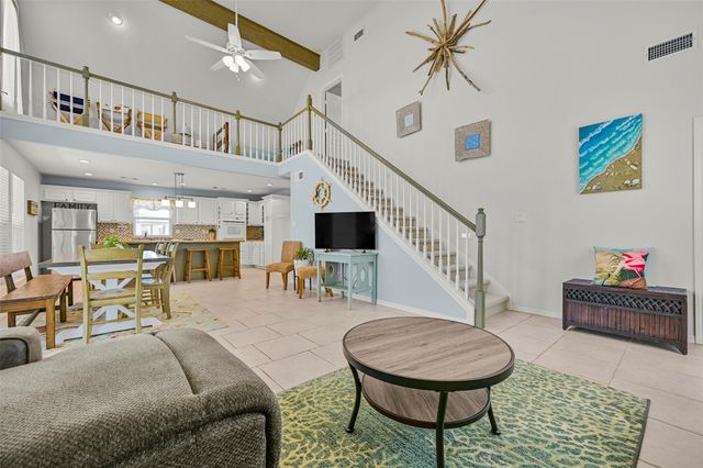 13925 Pirates Beach Boulevard, Galveston, TX 77554
