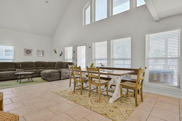 13925 Pirates Beach Boulevard, Galveston, TX 77554
