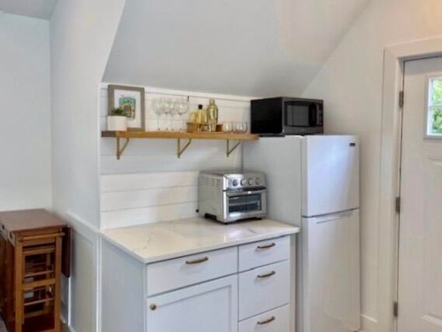 1 Beverly Road, Charleston, SC 29407