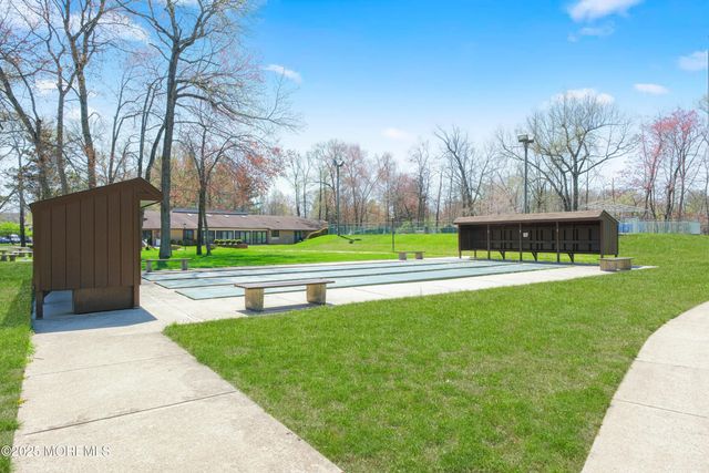 218 Medford Court A, Manalapan, NJ 07726