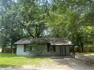 107 Fm 834, Daisetta, TX 77575