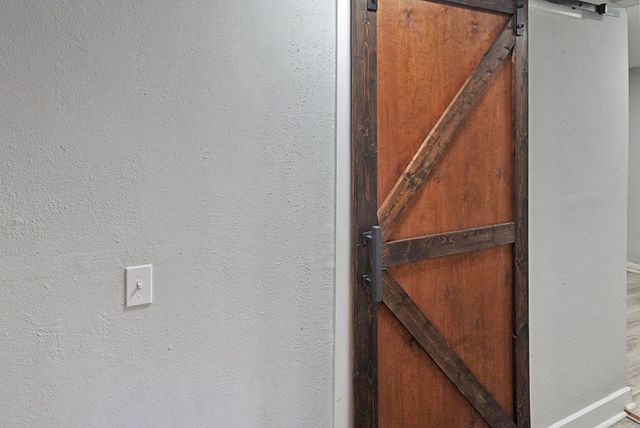 241 W Ross Avenue, De Leon, TX 76444