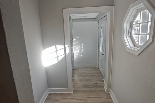 241 W Ross Avenue, De Leon, TX 76444