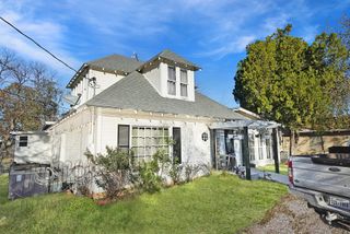 241 W Ross Avenue, De Leon, TX 76444