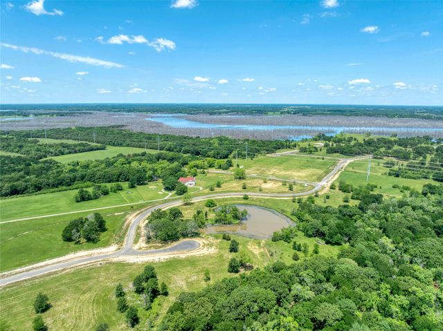 210 Waters Edge Way, Dodd City, TX 75438