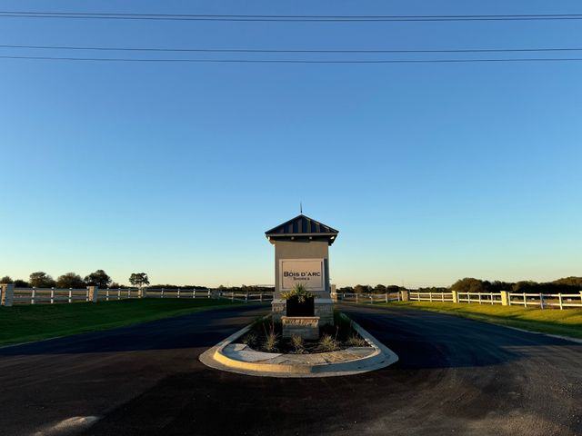 210 Waters Edge Way, Dodd City, TX 75438