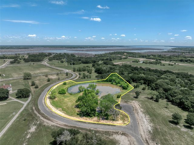 210 Waters Edge Way, Dodd City, TX 75438