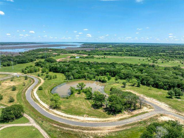 210 Waters Edge Way, Dodd City, TX 75438