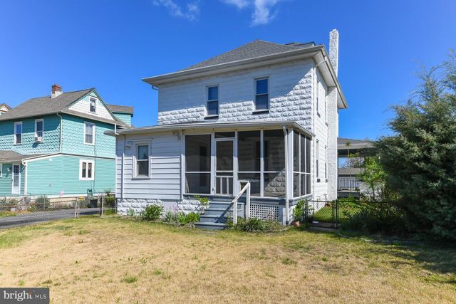 2 W WILLOW ST, Wenonah, NJ 08090