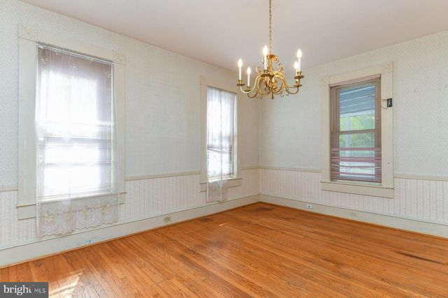 2 W WILLOW ST, Wenonah, NJ 08090