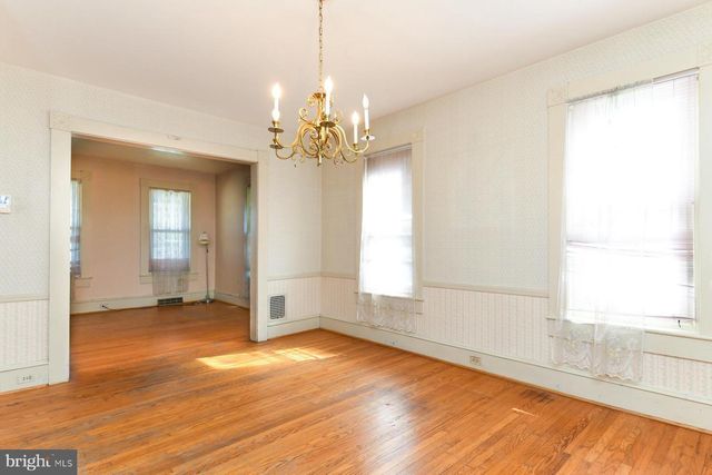 2 W WILLOW ST, Wenonah, NJ 08090