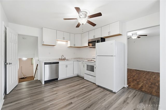 110 Teakwood Lane, Springboro, OH 45066